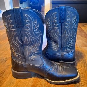 Ariat Men's Wide Square Toe Western Boots